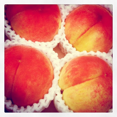 【ブログ】八百屋さんにナンパされて買った桃