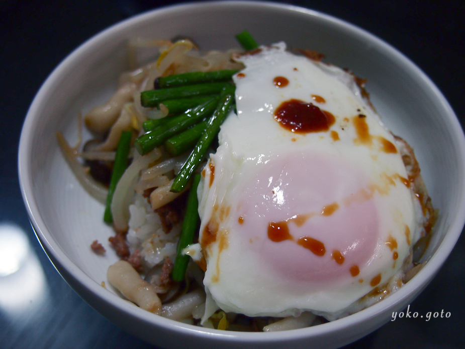 【お料理ブログ】冷蔵庫の余り野菜で小どんぶりランチ