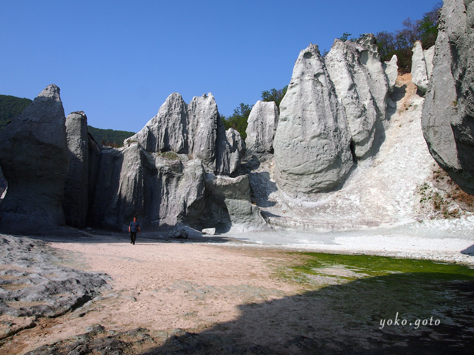 【おすすめしたい青森観光３選】白い岩の神秘、青森県仏ヶ浦と恐山、弘前城。定番から穴場まで丸ごとご紹介